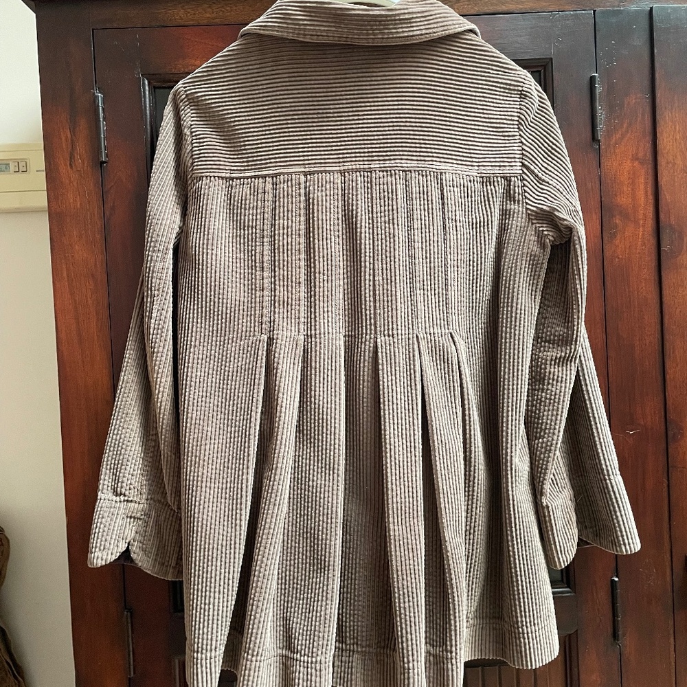 J Jill corduroy jacket in fawn color, Petite small.